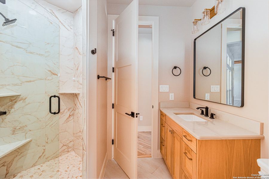 Furnished interior view inside a new home in , La Vernia (Image 5). Furnished interior view inside a new home in , La Vernia (Image 5).