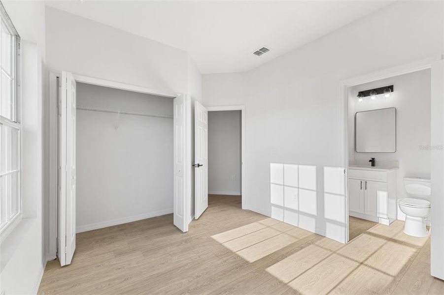 Spacious, unfurnished interior of a new home in , Poinciana (Image 17).