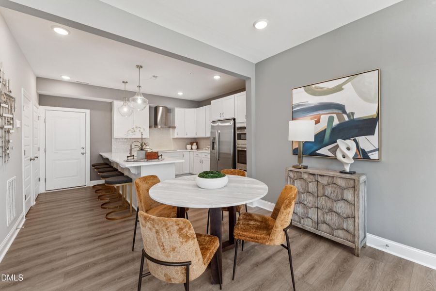 P_RAL_AXS_Tessa_Model_INT_DIN_1