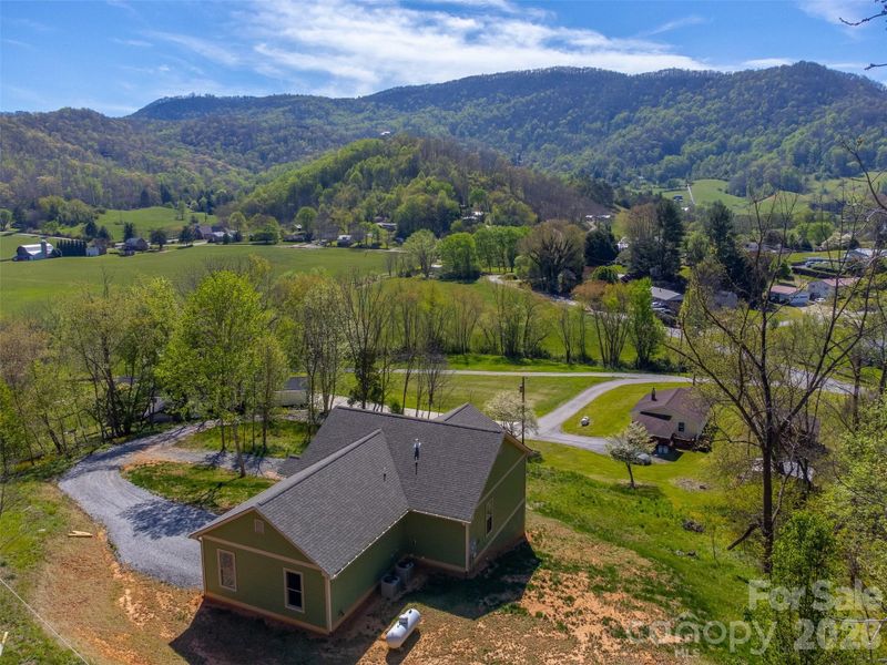 Image 38 of a home in .