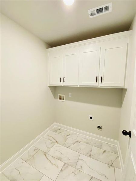 Furnished interior view inside a new home in , Lawrenceville (Image 8).