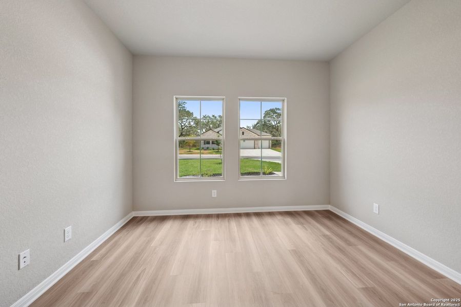 Spacious, unfurnished interior of a new home in Jordan's Ranch, San Antonio (Image 19). Spacious, unfurnished interior of a new home in Jordan's Ranch, San Antonio (Image 19).