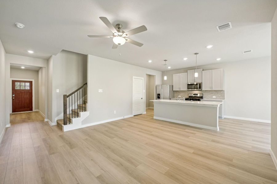 Photo is not of the actual home but is an inspirational photo of builder’s model home and may depict options, furnishings, and/or decorator features that are not included. Photo is not of the actual home but is an inspirational photo of builder’s model home and may depict options, furnishings, and/or decorator features that are not included.