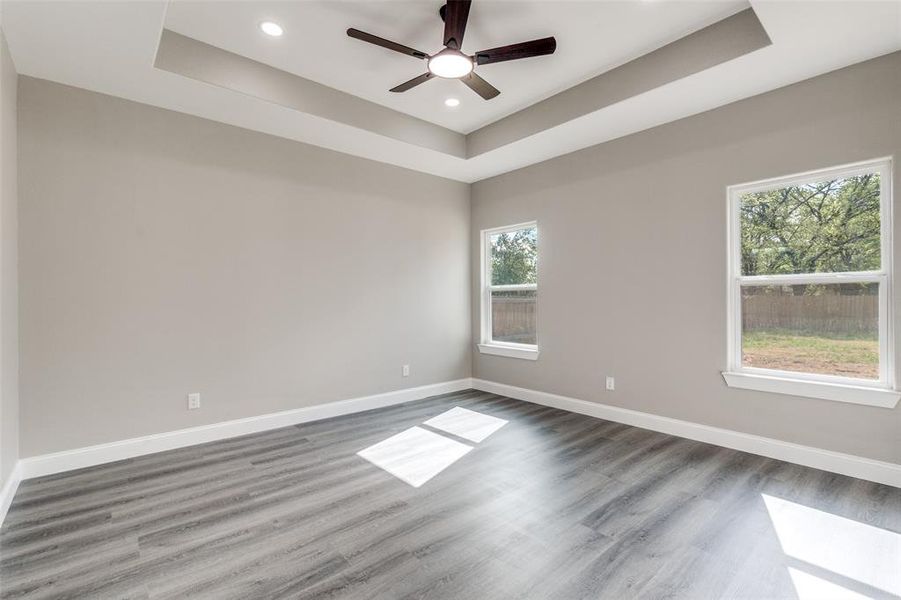 Spacious, unfurnished interior of a new home in , Dallas (Image 18).