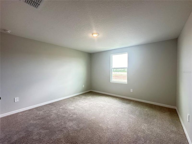 Spacious, unfurnished interior of a new home in Berry Bay, Wimauma (Image 8).