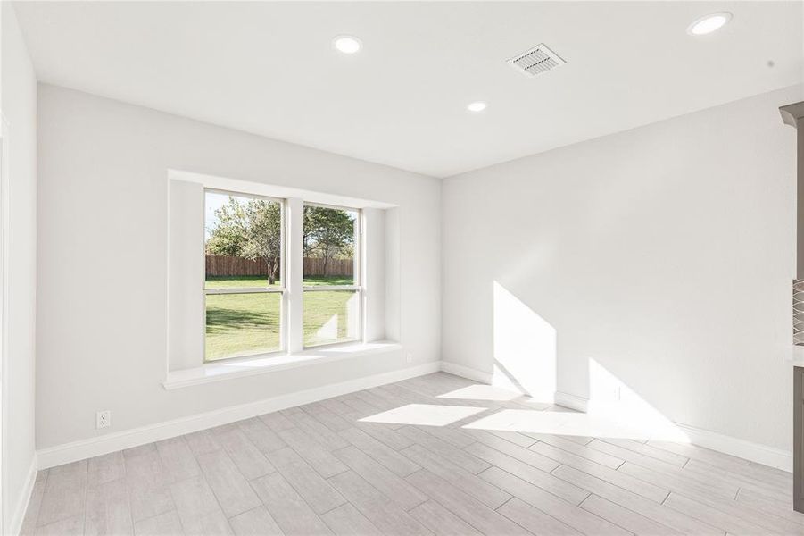 Spacious, unfurnished interior of a new home in Crystal Lake Estates, Red Oak (Image 26). Spacious, unfurnished interior of a new home in Crystal Lake Estates, Red Oak (Image 26).