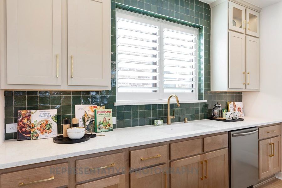 Furnished interior view inside a new home in Pomona: 42ft. lots, Manvel (Image 33).