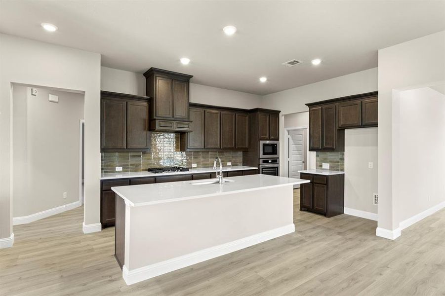 15_16. 539 San Angelo - Kitchen (2) 15_16. 539 San Angelo - Kitchen (2)