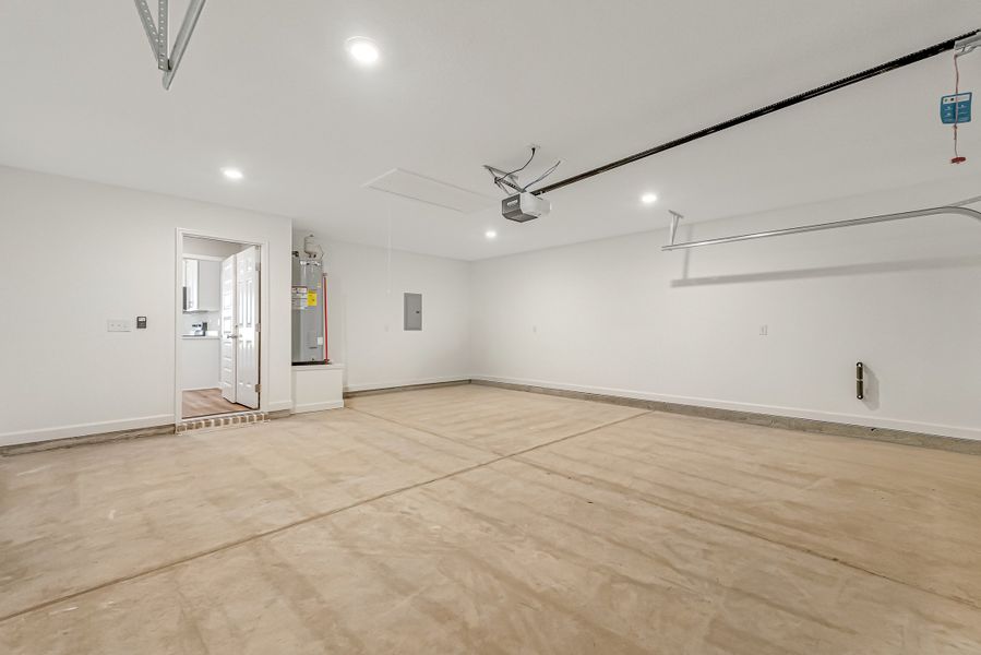 Representative unfurnished interior of a home built from the Dalton by CJL Homes in Oak Hollow, Crestview (Image 33).