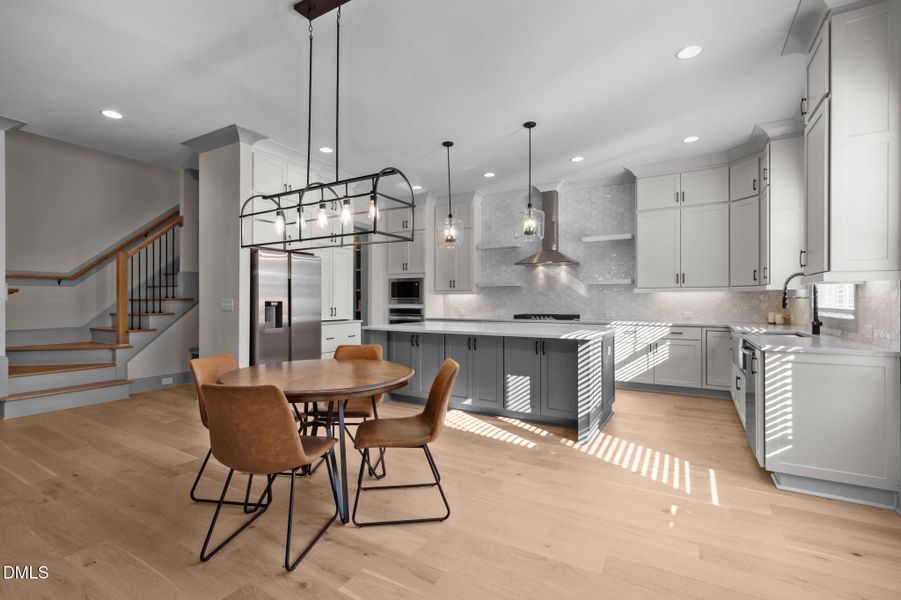 24-web-or-mls-P1099680 24-web-or-mls-P1099680
