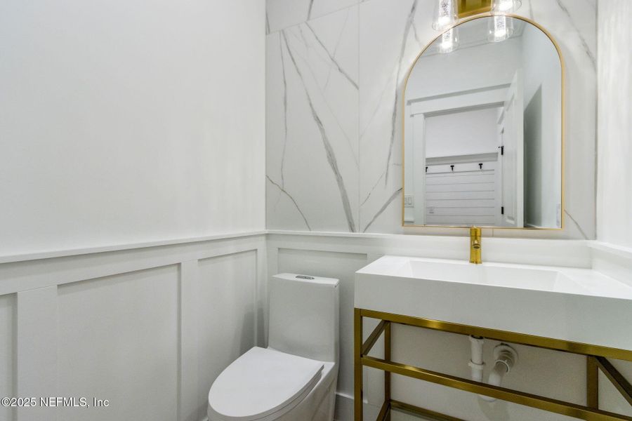 Image 50 of a home in .