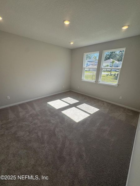 Spacious, unfurnished interior of a new home in Oak Creek Preserve, Jacksonville (Image 23). Spacious, unfurnished interior of a new home in Oak Creek Preserve, Jacksonville (Image 23).
