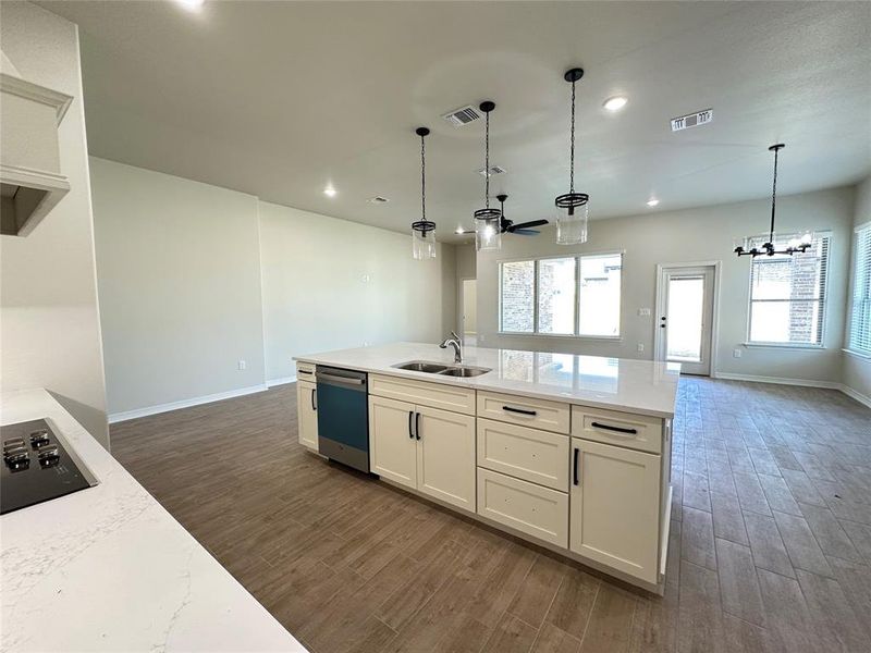 Furnished interior view inside a new home in , Lorena (Image 12).