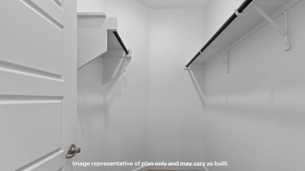 Image 19 of a home in Northwest Passage.