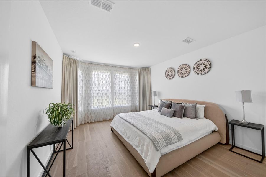 Master bedroom 1st floor