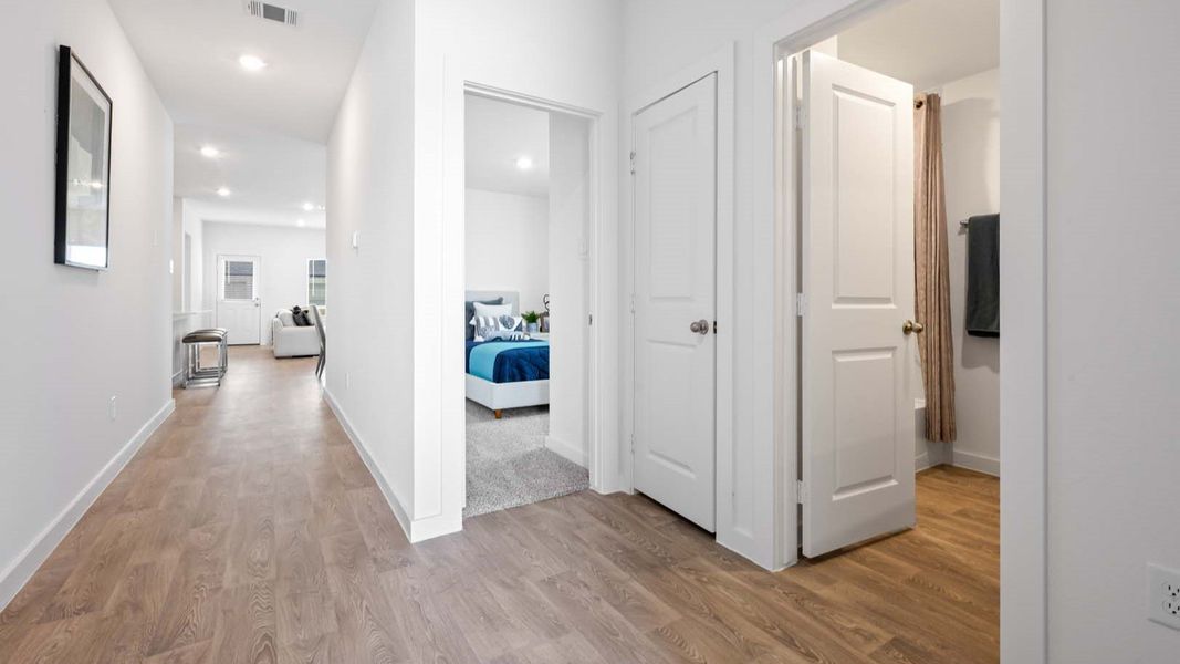 Spacious, unfurnished interior of a new home in Tamarron, Fulshear (Image 19). Spacious, unfurnished interior of a new home in Tamarron, Fulshear (Image 19).