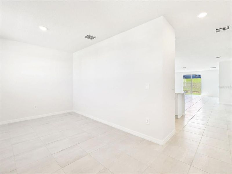 Spacious, unfurnished interior of a new home in Benton Hills - Classic Series, Brooksville (Image 12).