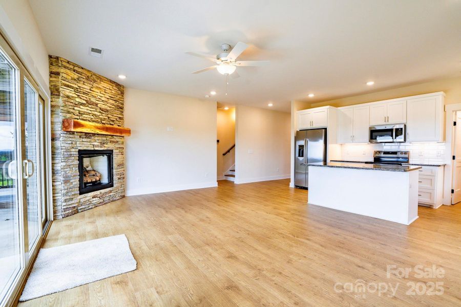 Image 23 of a home in .