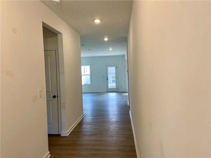 Spacious, unfurnished interior of a new home in Eastlyn Crossing, Flowery Branch (Image 21).