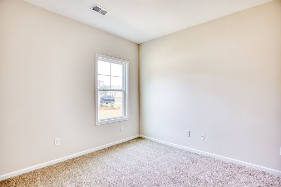 Representative unfurnished interior of a home built from the Darcy II by Great Southern Homes in Shady Grove, Conway (Image 58).