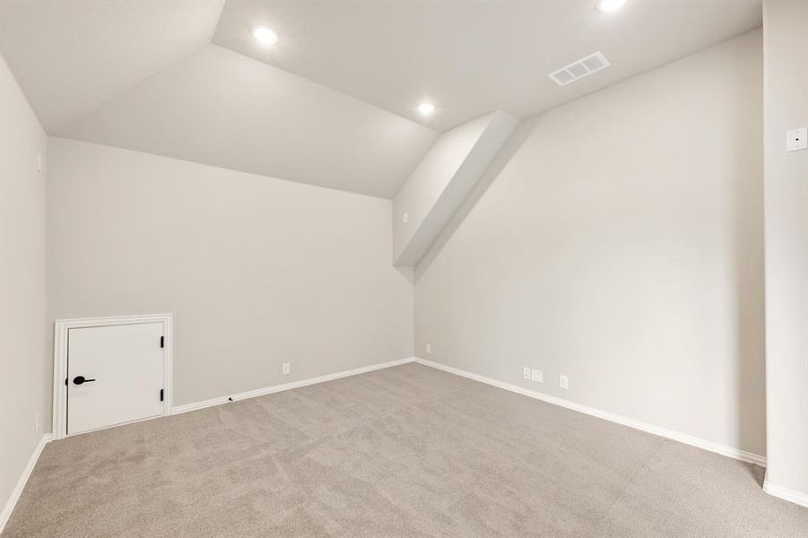Spacious, unfurnished interior of a new home in Timberbrook 3B-4A, Justin (Image 33).