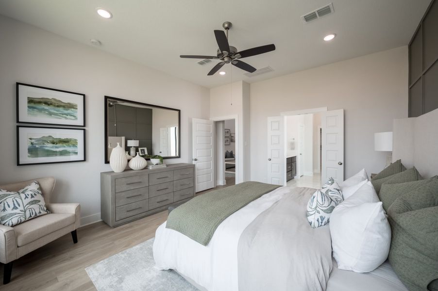Representative furnished interior of a home built from the Goldeneye by Tri Pointe Homes in Jubilee 50′, Hockley (Image 54).