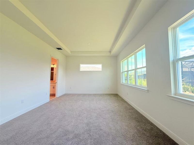 Spacious, unfurnished interior of a new home in , St. Cloud (Image 36).