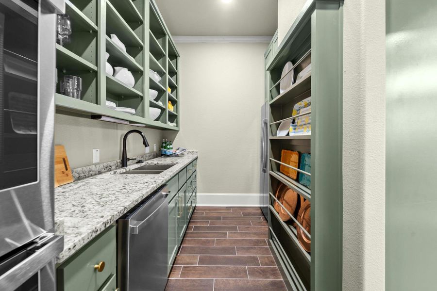 Furnished interior view inside a new home in , Killeen (Image 11).
