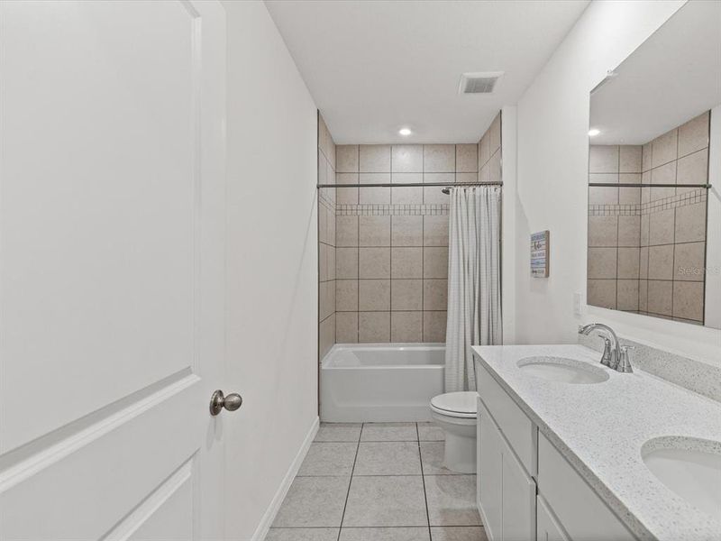 Furnished interior view inside a new home in Royal Highlands, Brooksville (Image 13).