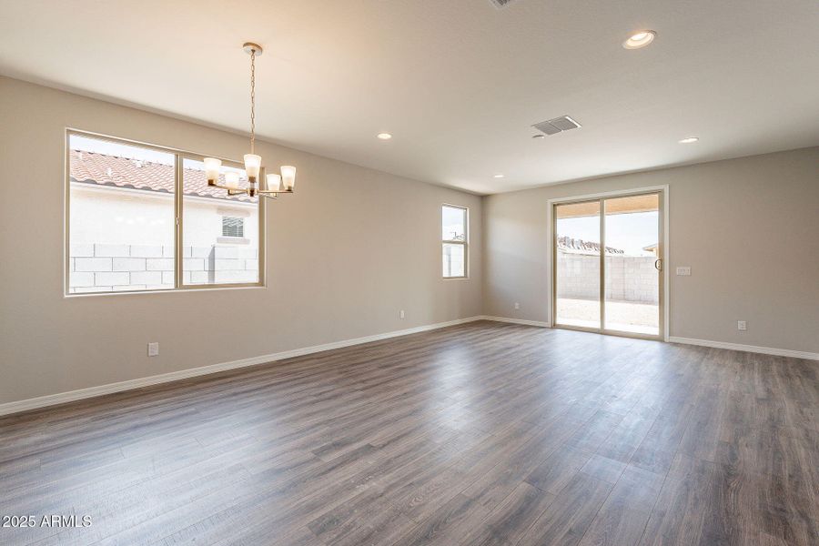 6-web-or-mls-Hilton-6 (2) 6-web-or-mls-Hilton-6 (2)