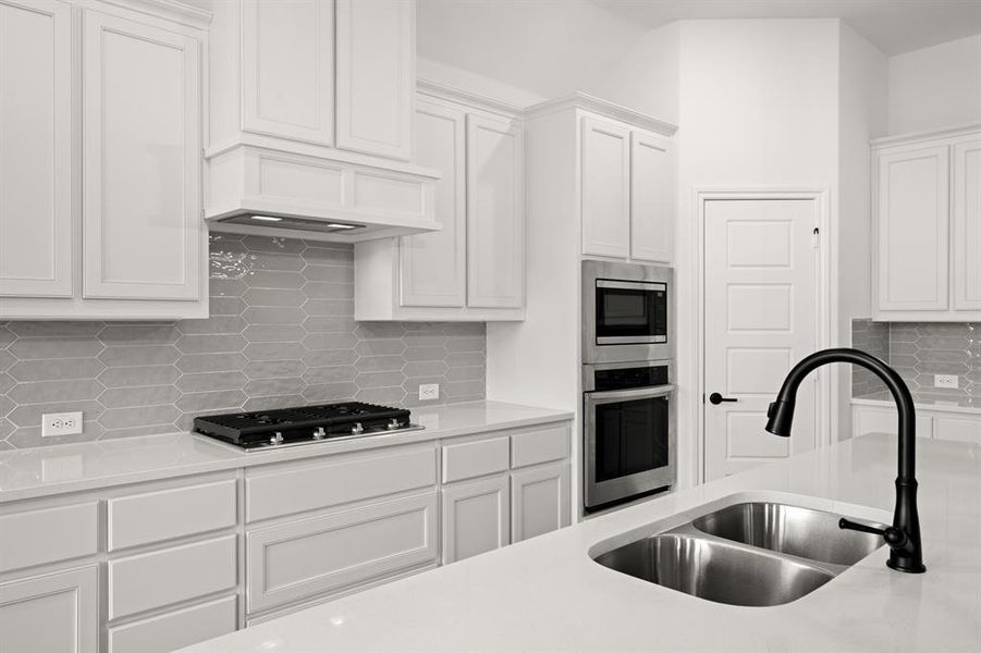 7725 Sweet Sorghum- Kitchen-4