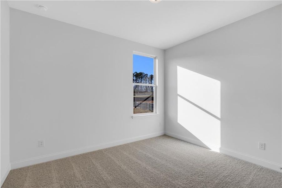 Spacious, unfurnished interior of a new home in Pickens Bluff, Hiram (Image 31).