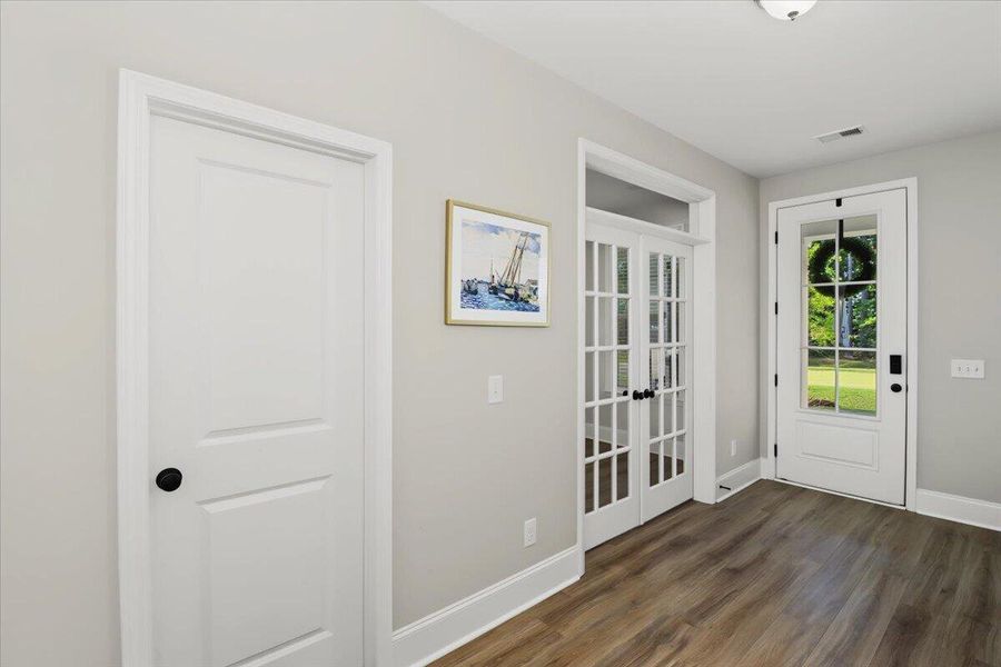 Spacious, unfurnished interior of a new home in , Huger (Image 20).