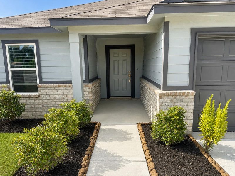 Exterior details and patio area of a home in , Dayton (Image 3).