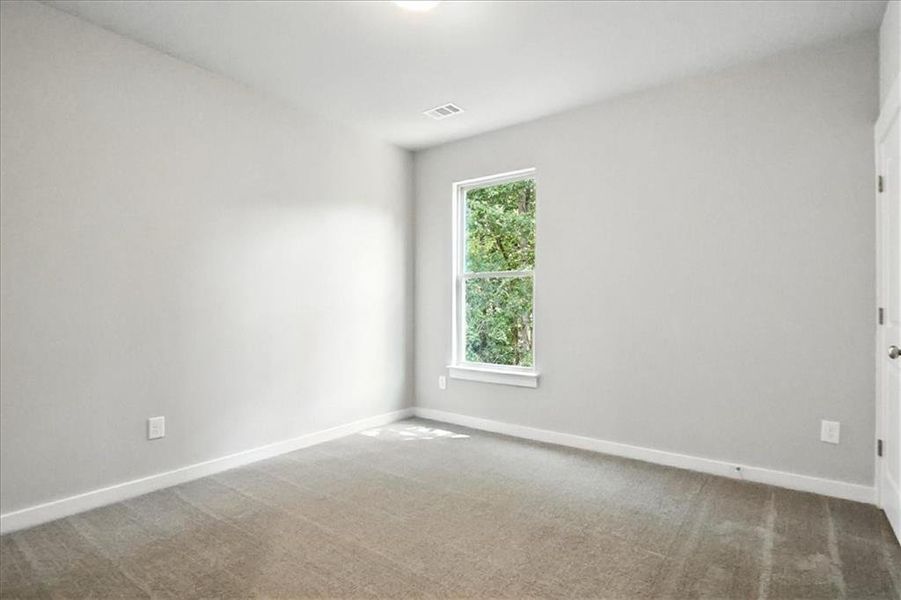 Spacious, unfurnished interior of a new home in Traditions of Braselton, Jefferson (Image 24).