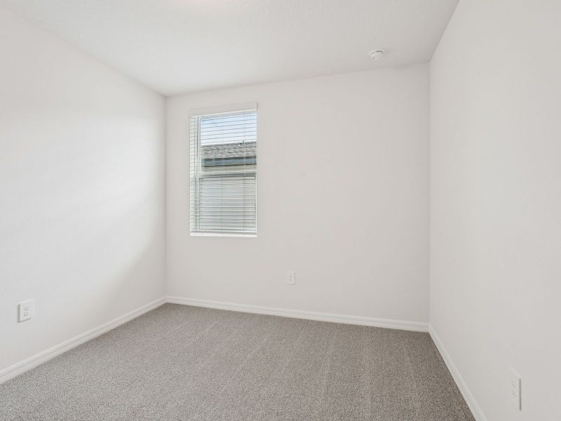 Spacious, unfurnished interior of a new home in Villamar - Classic Series, Winter Haven (Image 9).