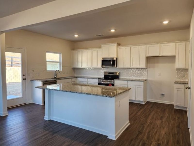 Representative furnished interior of a home built from the Boxwood Townhome by Piedmont Residential in The Retreat at Browns Ridge, Newnan (Image 8).