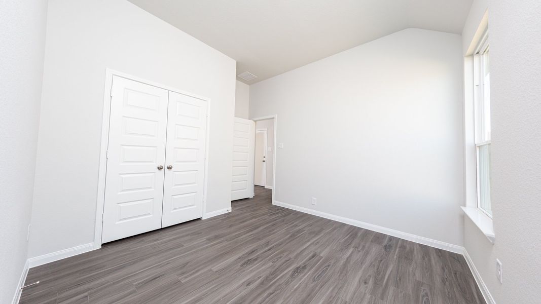 Representative unfurnished interior of a home built from the The Landry by Legend Homes in Cinco Lakes, San Antonio (Image 14).