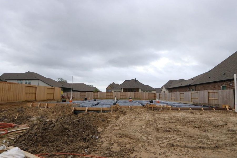 Every foundation at DWH is engineered and it’s inspected three times! We do not do “batch” testing. Rest easy knowing your foundation comes with a 10 year warranty. Every foundation at DWH is engineered and it’s inspected three times! We do not do “batch” testing. Rest easy knowing your foundation comes with a 10 year warranty.