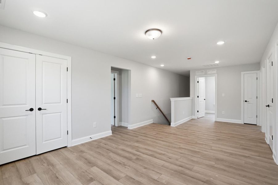 Spacious, unfurnished interior of a new home in Enclave at Riverdale, Huntersville (Image 17).