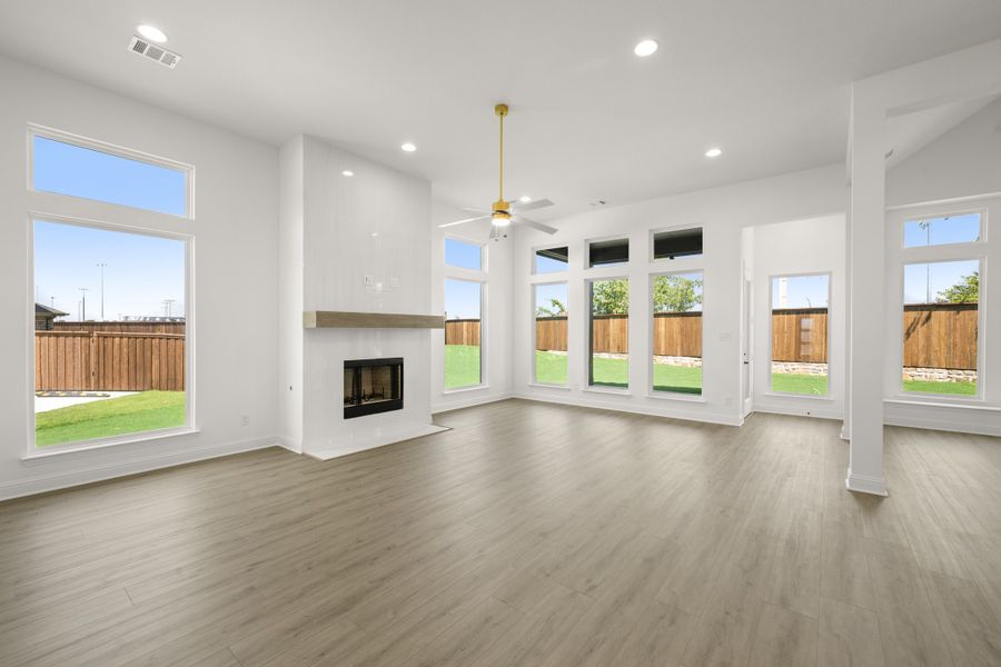 Spacious, unfurnished interior of a new home in Redden Farms, Midlothian (Image 24).