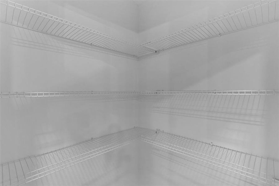 Spacious, unfurnished interior of a new home in , Ocklawaha (Image 25).