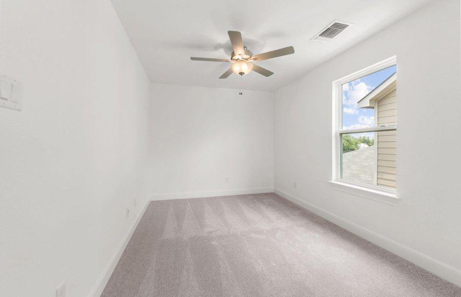 Spacious, unfurnished interior of a new home in Horizon Lake, Leander (Image 28). Spacious, unfurnished interior of a new home in Horizon Lake, Leander (Image 28).