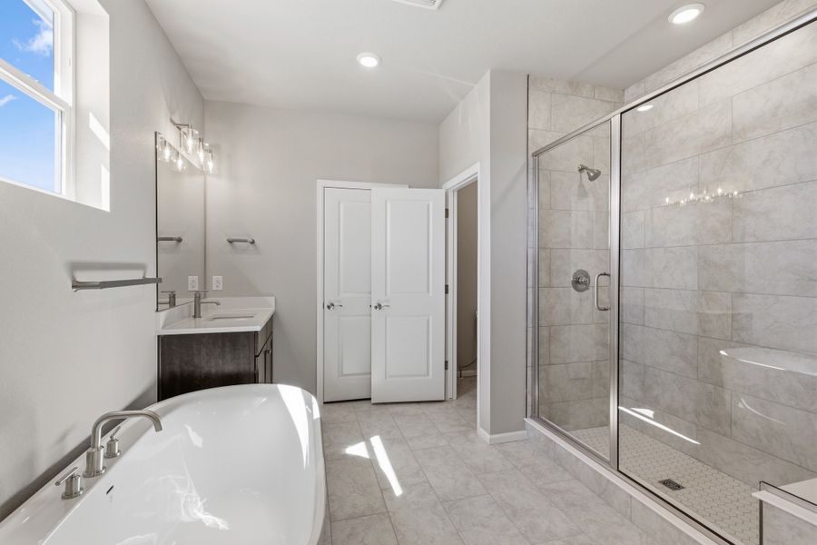 Furnished interior view inside a new home in The Estates Collection at Murphy Creek, Aurora (Image 10).