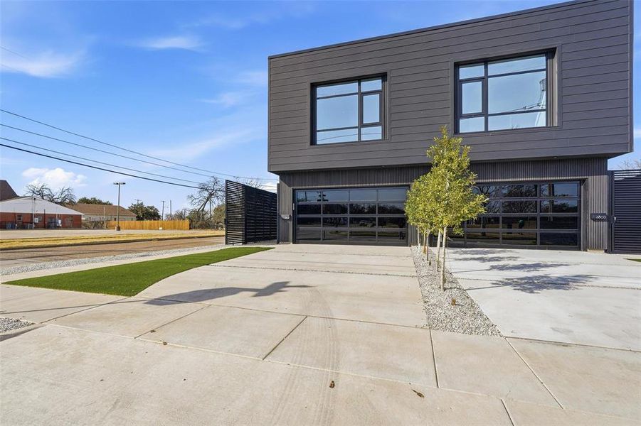 Front exterior of a new home in , Dallas, TX, highlighting curb appeal (Image 2). Front exterior of a new home in , Dallas, TX, highlighting curb appeal (Image 2).