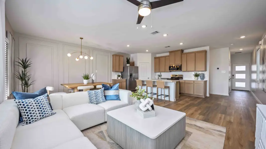 Furnished interior view inside a new home in Palmi, Houston (Image 5).