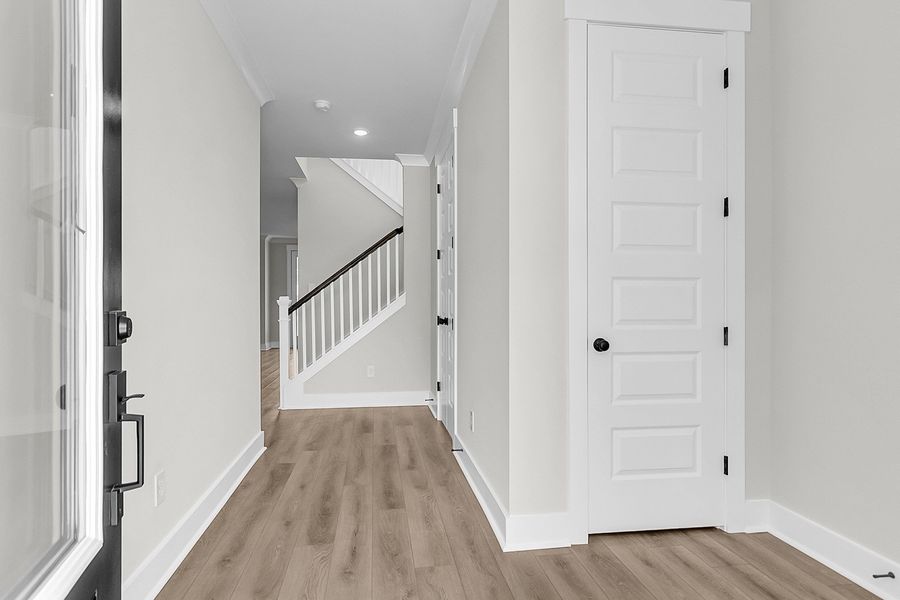 Spacious, unfurnished interior of a new home in Pineland Preserve, Summerville (Image 17). Spacious, unfurnished interior of a new home in Pineland Preserve, Summerville (Image 17).