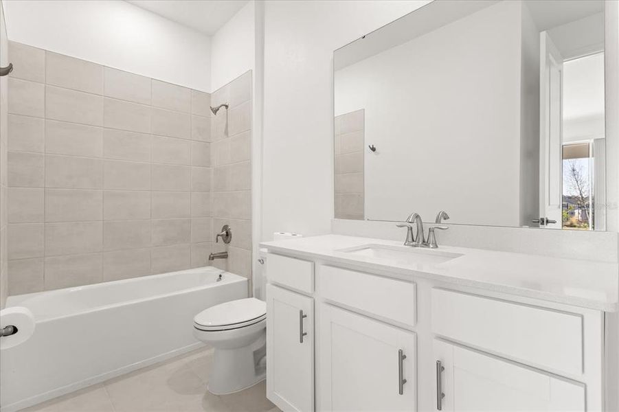 Furnished interior view inside a new home in Dora Parc, Mount Dora (Image 40).