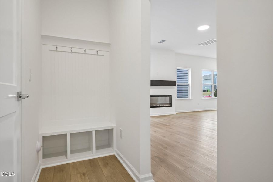 26-web-or-mls-2836 Quarry Rd-026