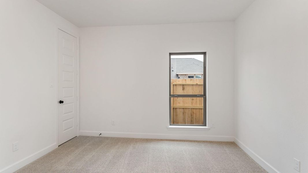 Spacious, unfurnished interior of a new home in Candela, Richmond (Image 10).